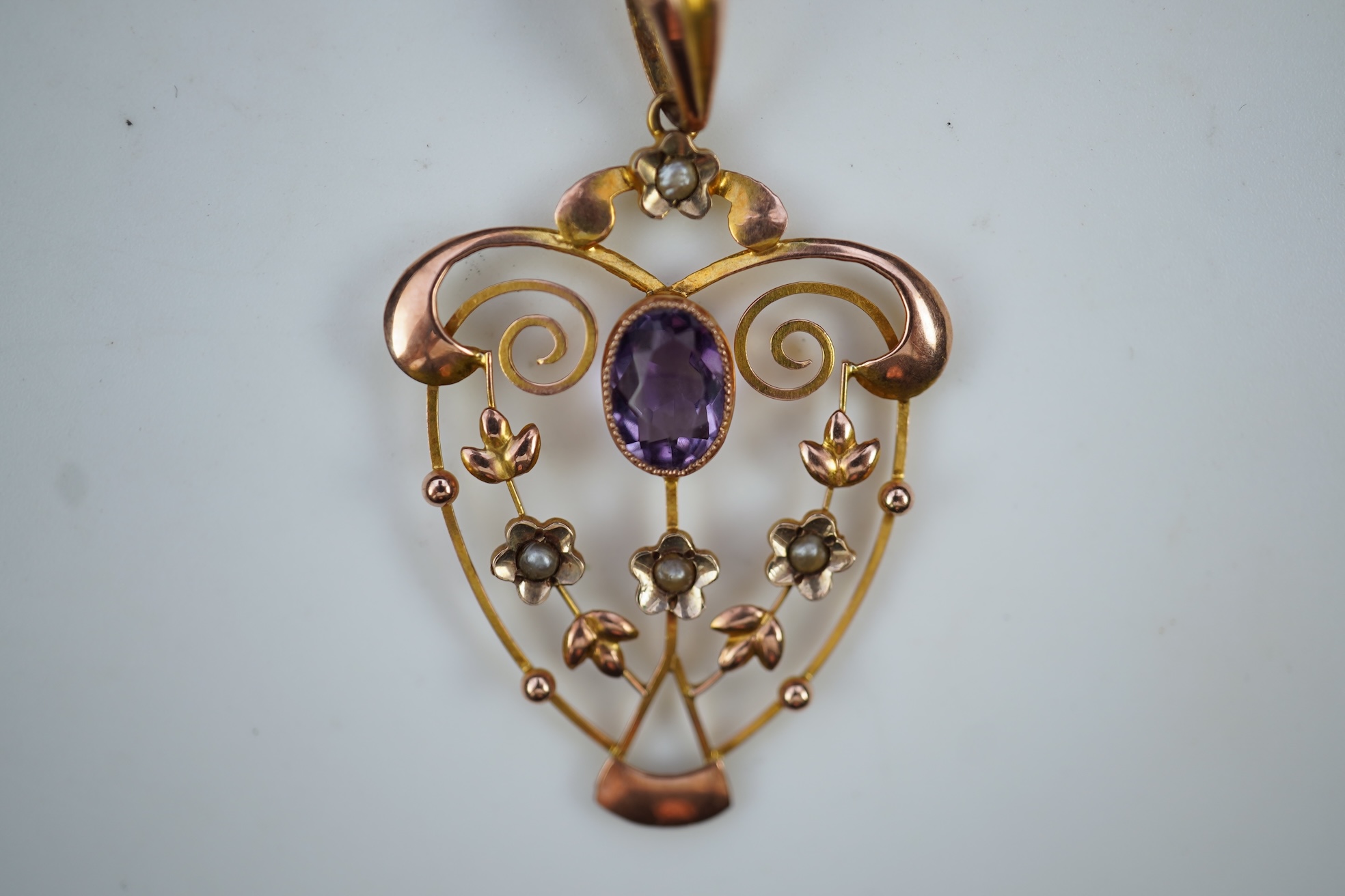 An Edwardian amethyst pendant, early 20th century
